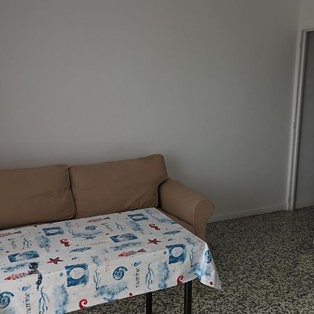 Studio Avec Coin Nuit, 100 M De La Mer Le Lavandou Kültér fotó