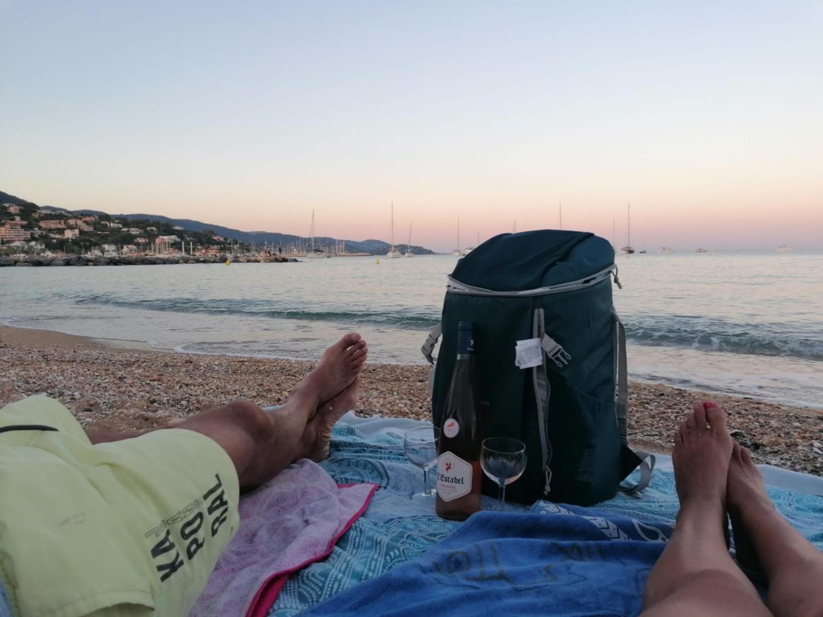 Studio Avec Coin Nuit, 100 M De La Mer Le Lavandou Kültér fotó